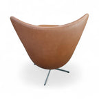 AJ Egg Chair and Stool image 3