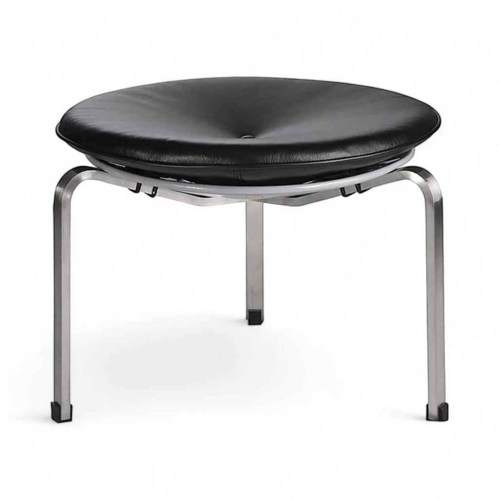 Poul 33 Stool