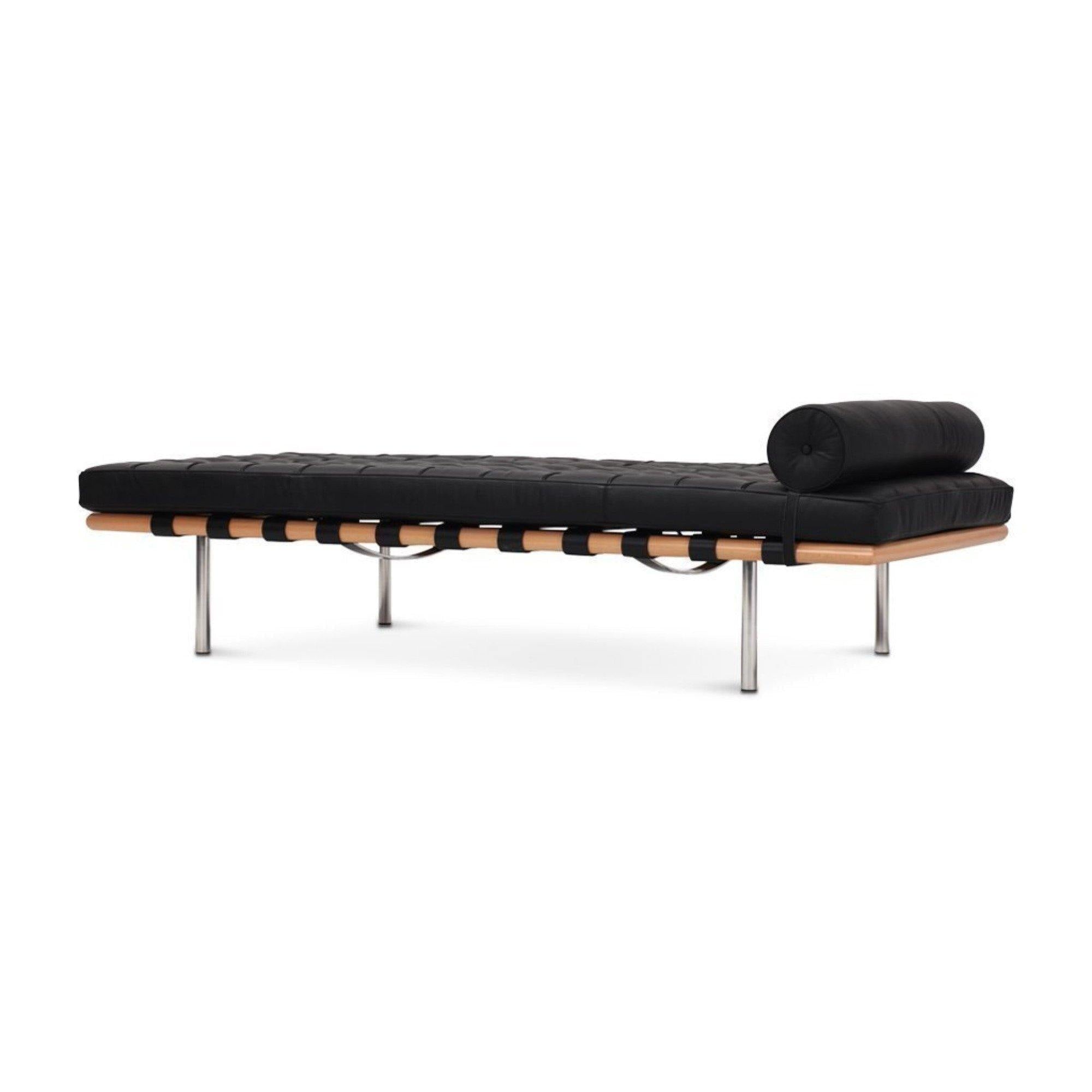 Barna Daybed profile view